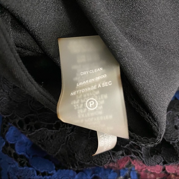 Karl Lagerfeld Paris Lace Pencil Skirt Size 4 - Picture 7 of 8